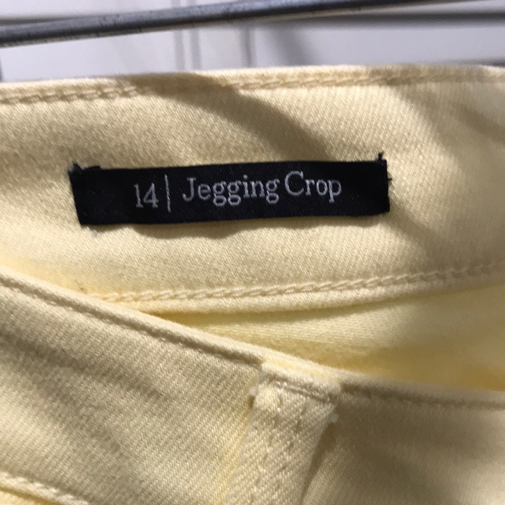 Talbots women Straight Leg Crop Jean At Waits Size 14  Light Yellow Color - Picture 4 of 10